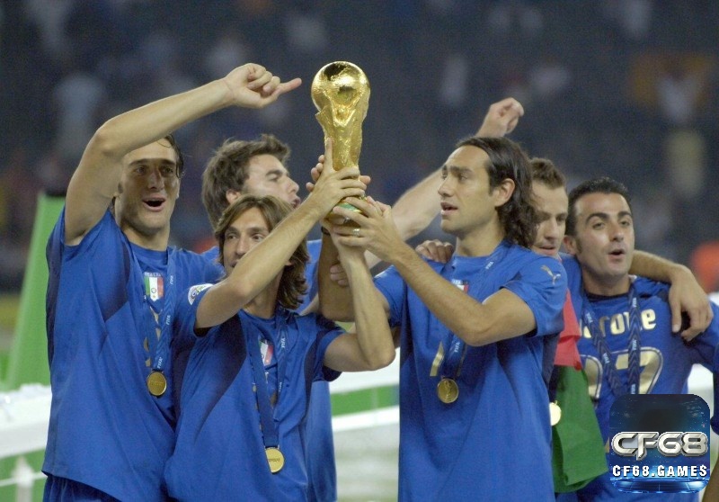 Alessandro Nesta luôn thi đấu một cách điềm tĩnh và xử lí những pha tắc bóng đầy tinh tế